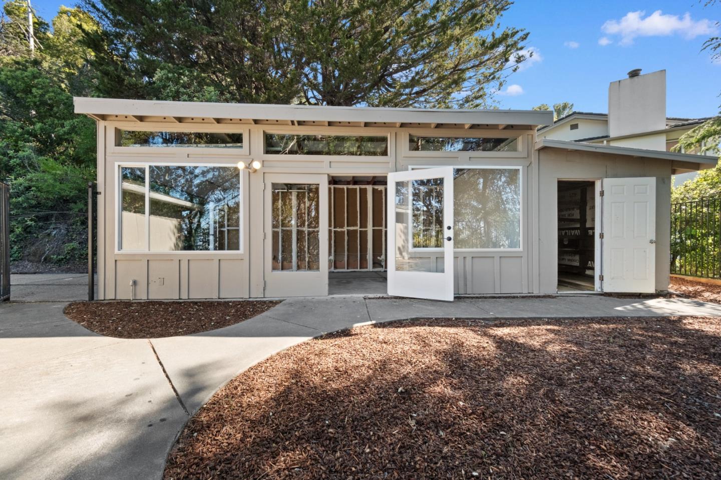 Detail Gallery Image 59 of 63 For 2900 Adeline Dr, Burlingame,  CA 94010 - 3 Beds | 2/1 Baths