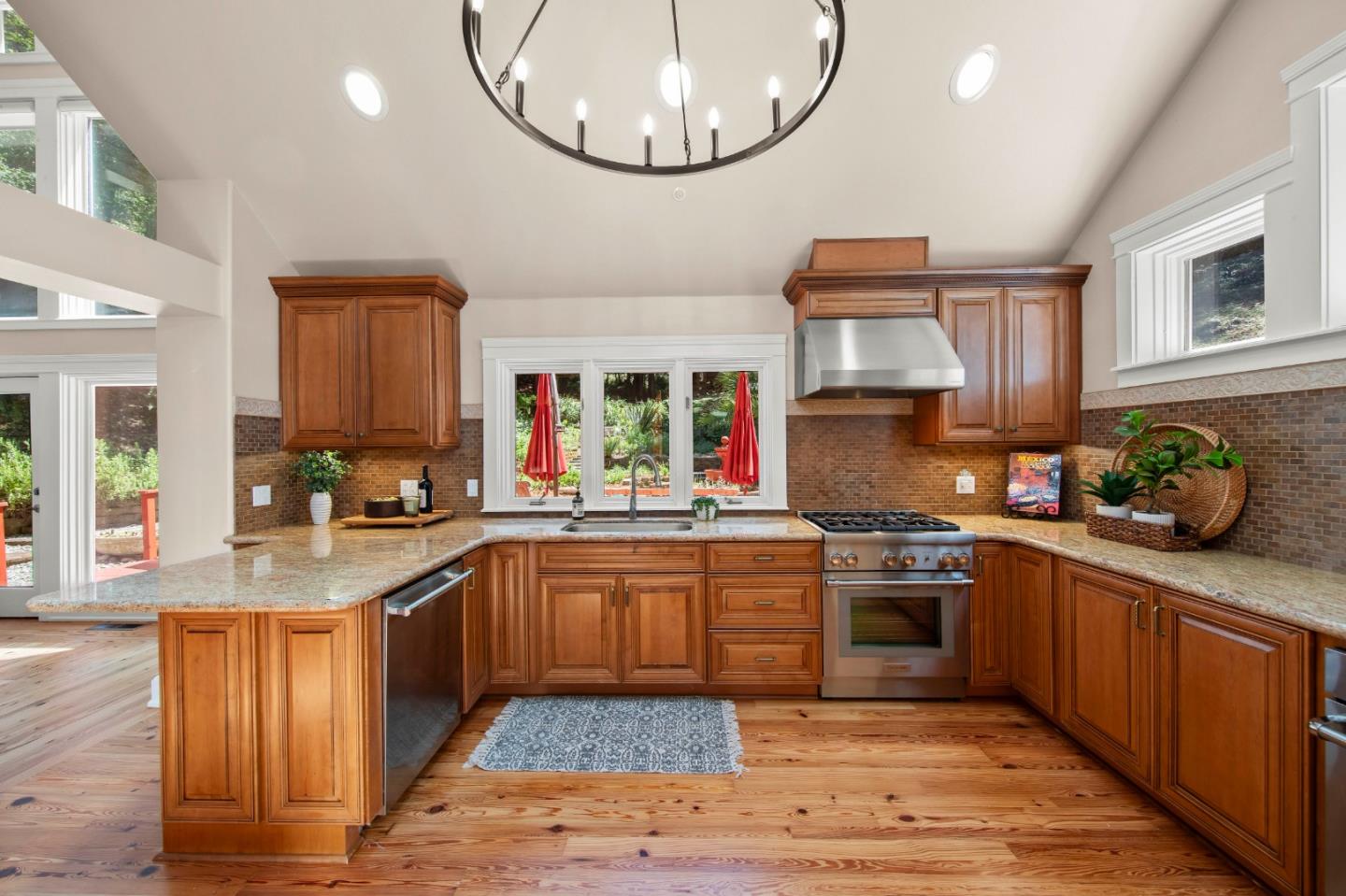 Detail Gallery Image 14 of 47 For 1860 Jarvis Rd, Santa Cruz,  CA 95065 - 3 Beds | 2 Baths