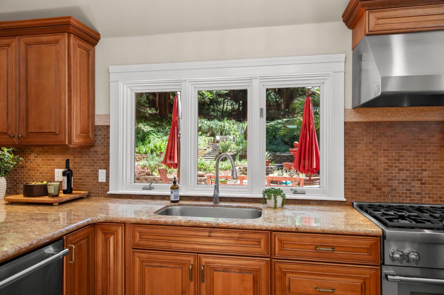 Detail Gallery Image 15 of 47 For 1860 Jarvis Rd, Santa Cruz,  CA 95065 - 3 Beds | 2 Baths
