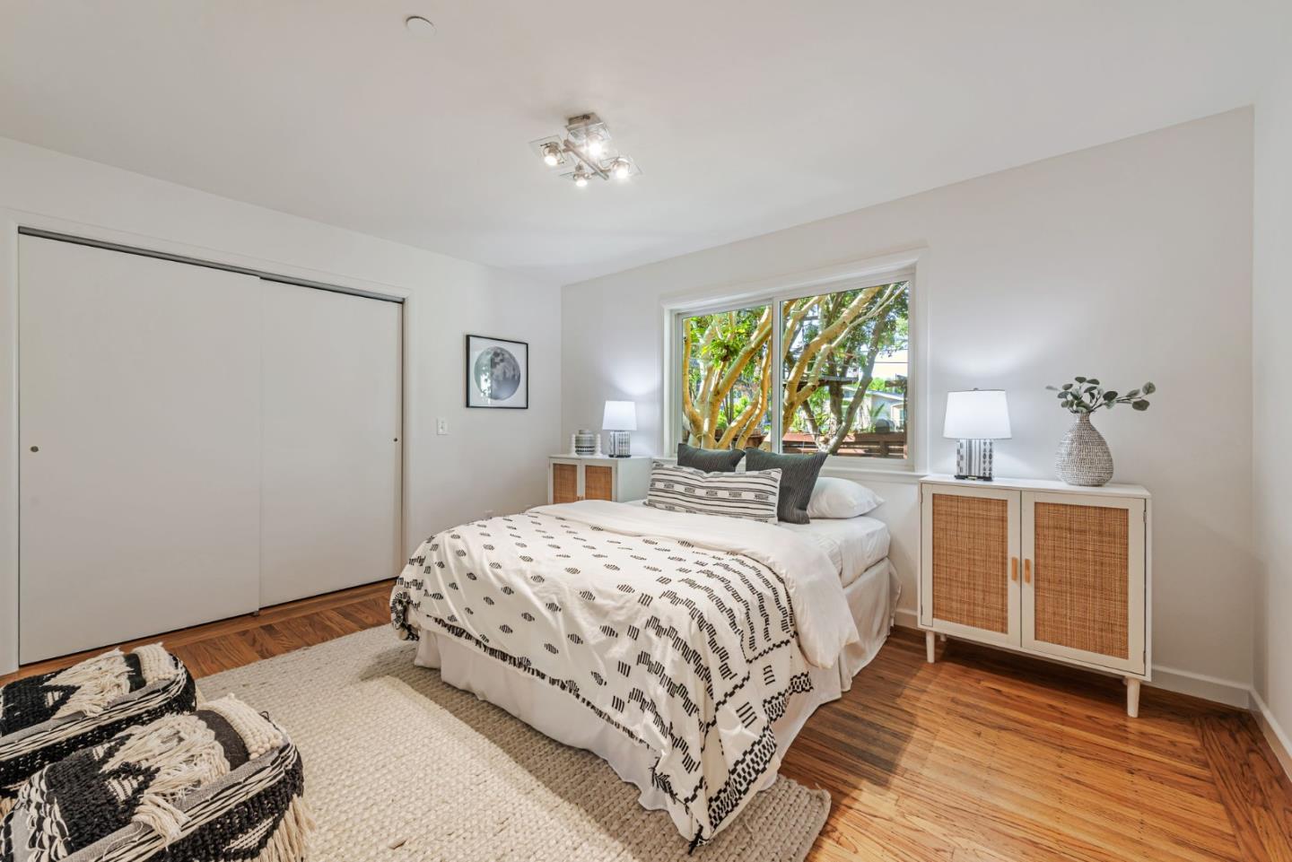 Detail Gallery Image 12 of 43 For 3704 Fair Oaks Ave, Menlo Park,  CA 94025 - 4 Beds | 2 Baths