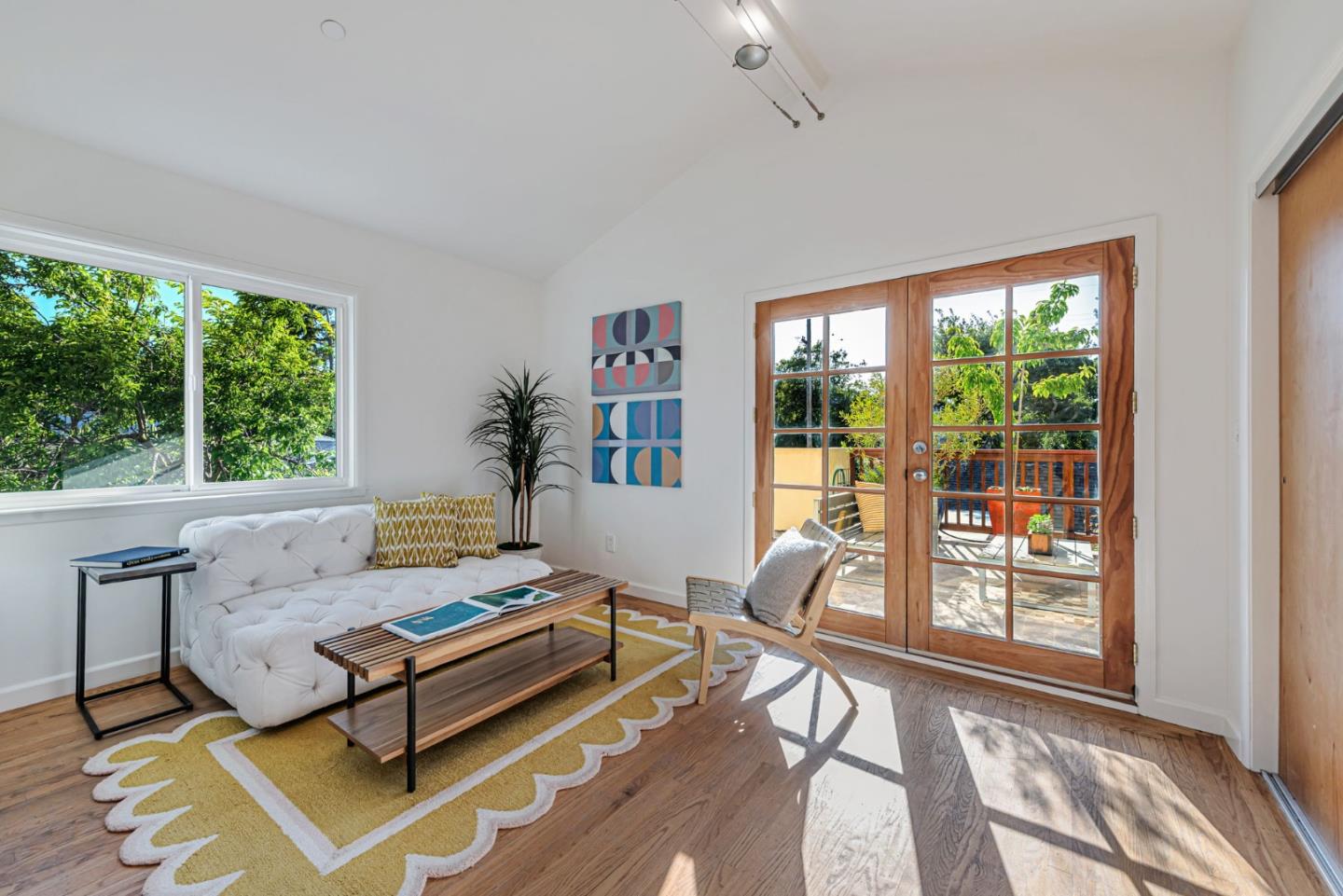 Detail Gallery Image 18 of 43 For 3704 Fair Oaks Ave, Menlo Park,  CA 94025 - 4 Beds | 2 Baths