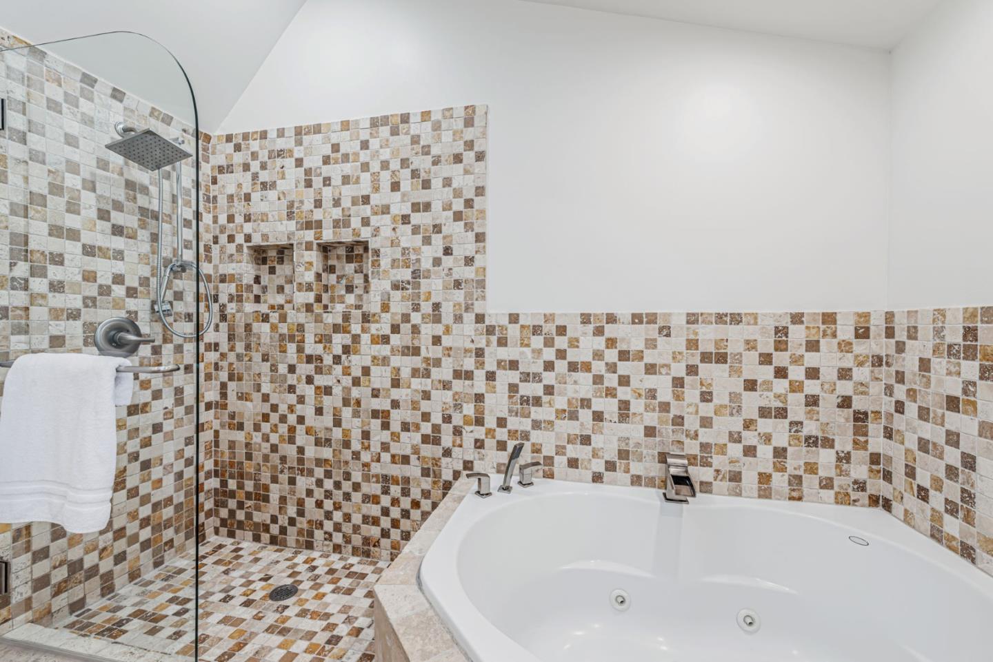 Detail Gallery Image 24 of 43 For 3704 Fair Oaks Ave, Menlo Park,  CA 94025 - 4 Beds | 2 Baths