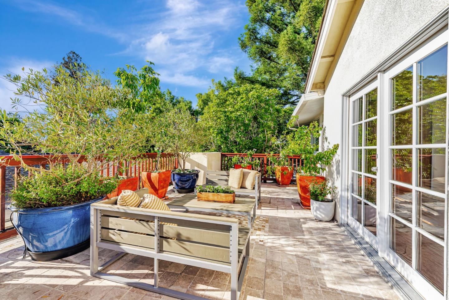 Detail Gallery Image 27 of 43 For 3704 Fair Oaks Ave, Menlo Park,  CA 94025 - 4 Beds | 2 Baths