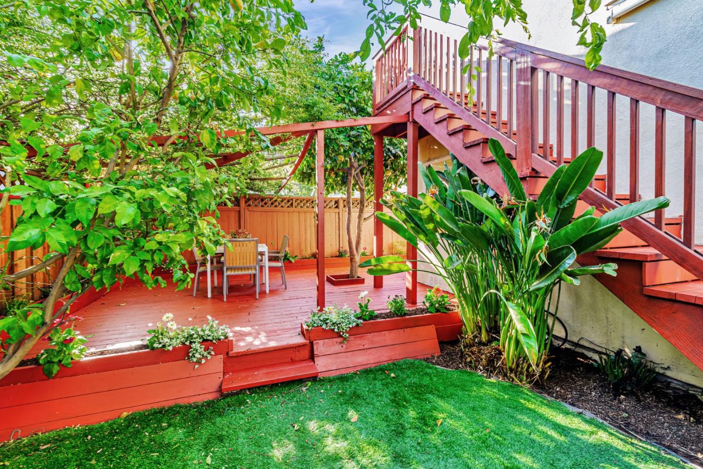 Detail Gallery Image 31 of 43 For 3704 Fair Oaks Ave, Menlo Park,  CA 94025 - 4 Beds | 2 Baths