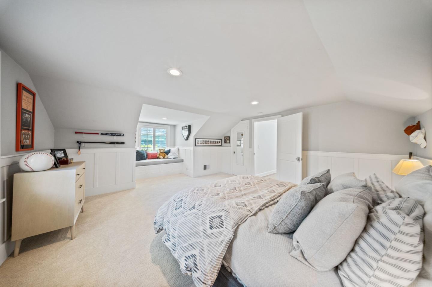 Detail Gallery Image 33 of 50 For 501 Cornell Ave, San Mateo,  CA 94402 - 4 Beds | 3/1 Baths