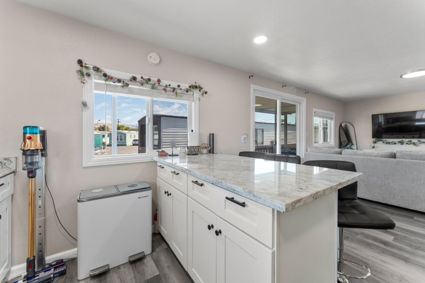 Detail Gallery Image 9 of 20 For 1500 Virginia Pl #122,  San Jose,  CA 95116 - 2 Beds | 1 Baths