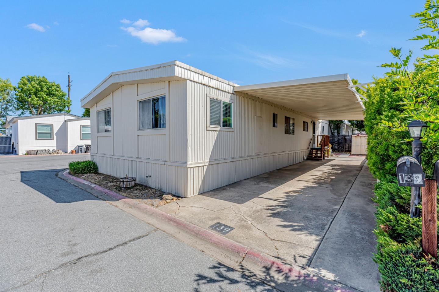 Detail Gallery Image 33 of 44 For 200 Burnett Ave #139,  Morgan Hill,  CA 95037 - 3 Beds | 2 Baths