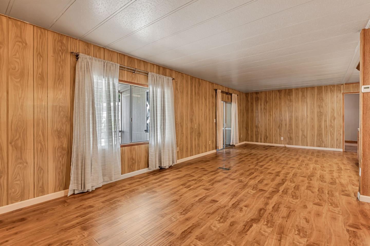 Detail Gallery Image 6 of 44 For 200 Burnett Ave #139,  Morgan Hill,  CA 95037 - 3 Beds | 2 Baths