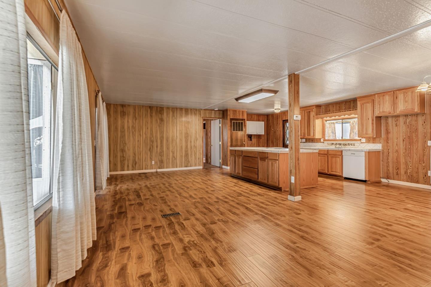 Detail Gallery Image 7 of 44 For 200 Burnett Ave #139,  Morgan Hill,  CA 95037 - 3 Beds | 2 Baths