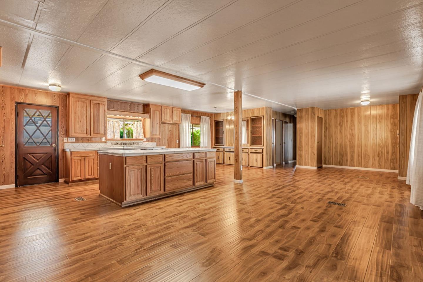 Detail Gallery Image 9 of 44 For 200 Burnett Ave #139,  Morgan Hill,  CA 95037 - 3 Beds | 2 Baths