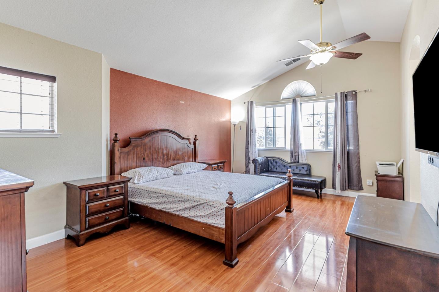Detail Gallery Image 16 of 40 For 9360 Benbow Dr, Gilroy,  CA 95020 - 3 Beds | 2/1 Baths
