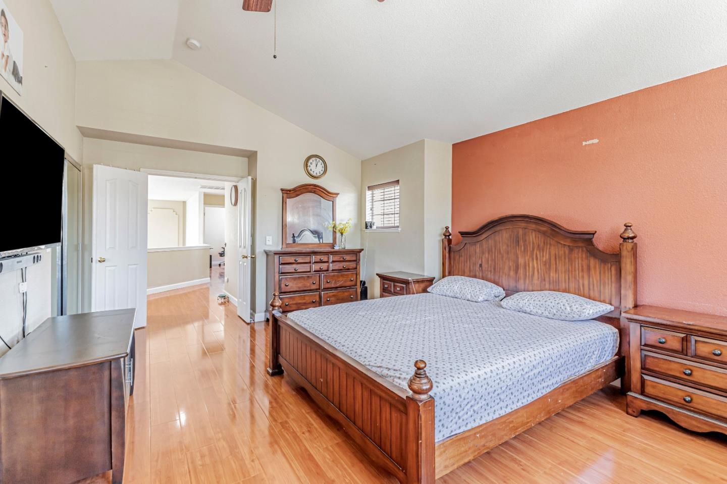 Detail Gallery Image 17 of 40 For 9360 Benbow Dr, Gilroy,  CA 95020 - 3 Beds | 2/1 Baths