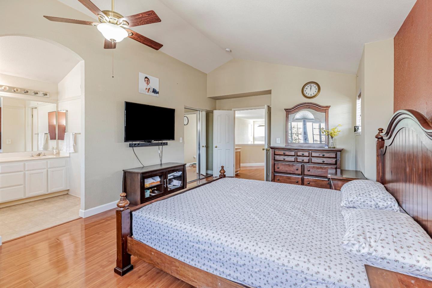 Detail Gallery Image 18 of 40 For 9360 Benbow Dr, Gilroy,  CA 95020 - 3 Beds | 2/1 Baths
