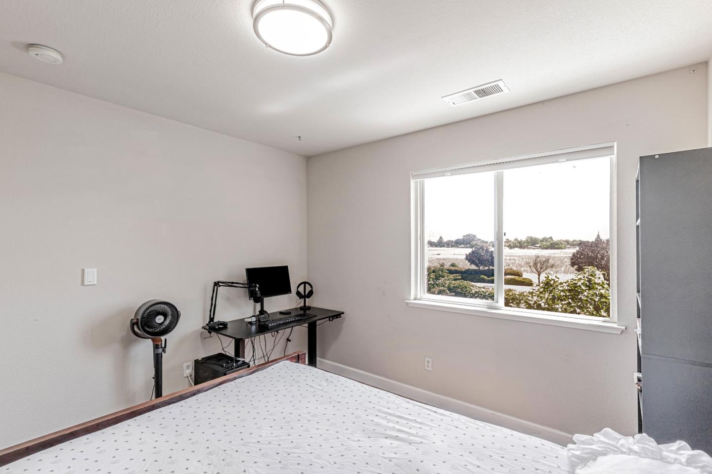 Detail Gallery Image 23 of 40 For 9360 Benbow Dr, Gilroy,  CA 95020 - 3 Beds | 2/1 Baths