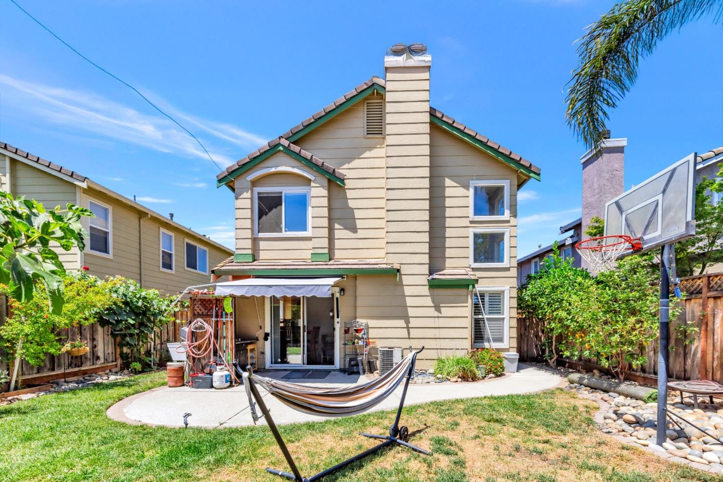 Detail Gallery Image 29 of 40 For 9360 Benbow Dr, Gilroy,  CA 95020 - 3 Beds | 2/1 Baths