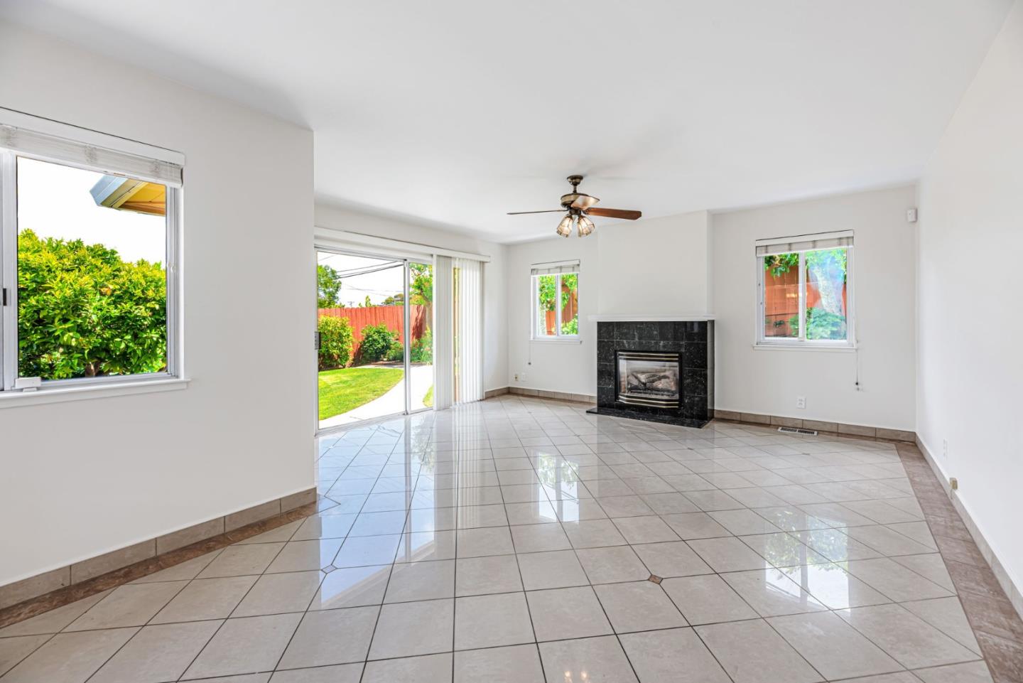 Detail Gallery Image 13 of 43 For 417 36th Ave, San Mateo,  CA 94403 - 3 Beds | 2 Baths