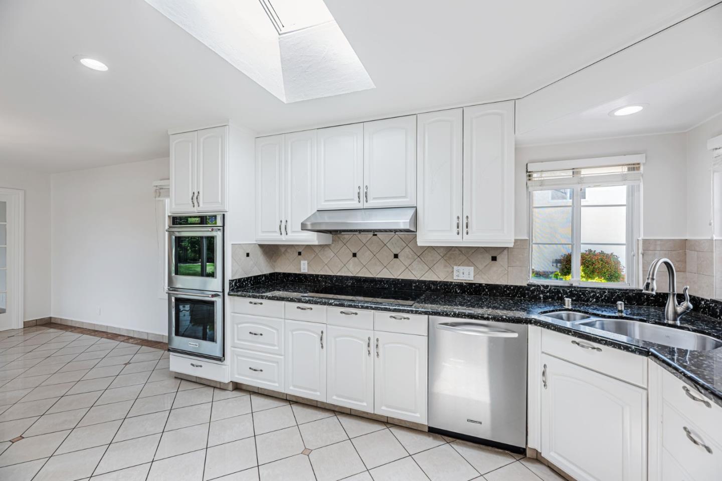 Detail Gallery Image 15 of 43 For 417 36th Ave, San Mateo,  CA 94403 - 3 Beds | 2 Baths