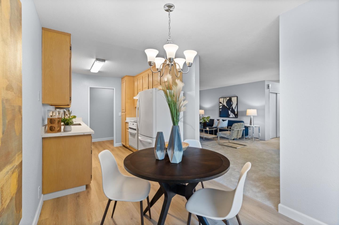 Detail Gallery Image 10 of 33 For 264 N Whisman Rd #26,  Mountain View,  CA 94043 - 2 Beds | 1 Baths