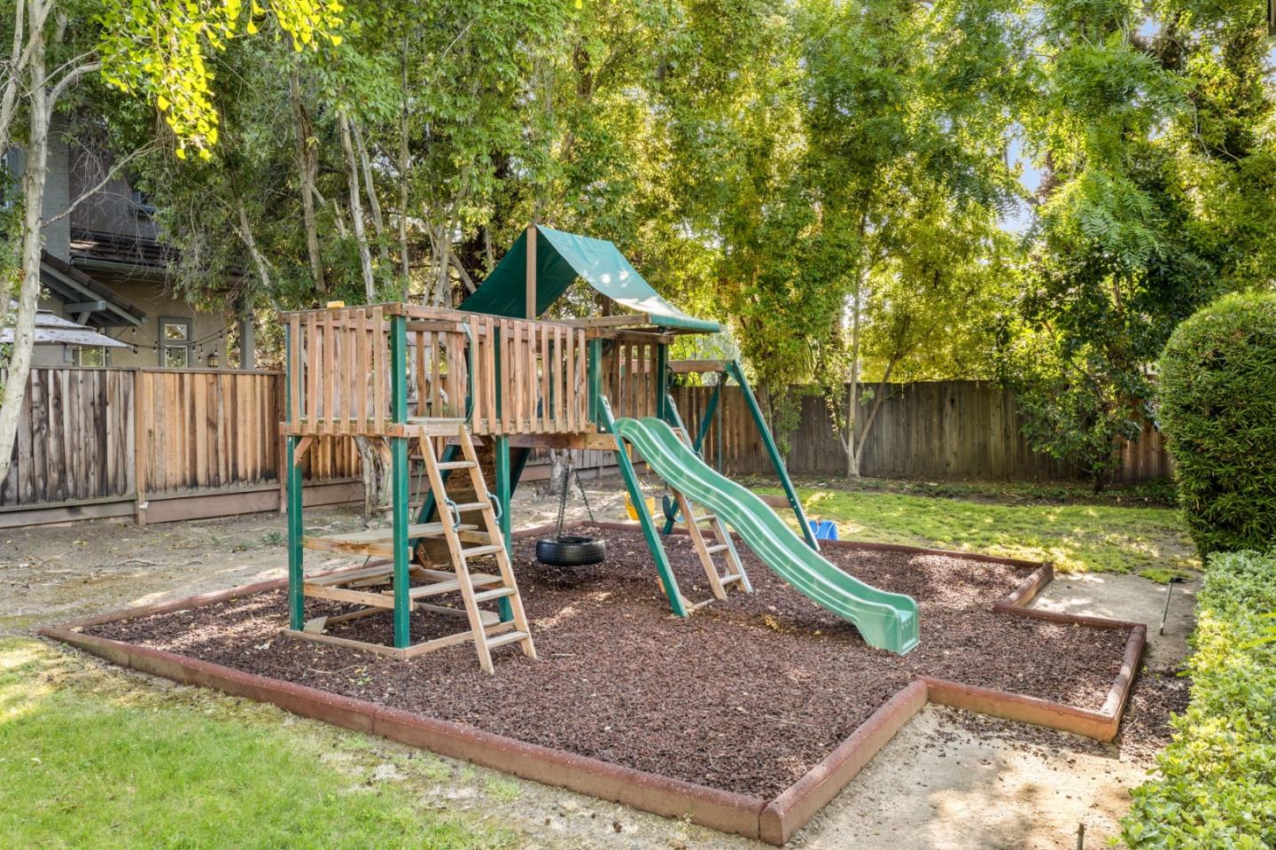 Detail Gallery Image 26 of 33 For 264 N Whisman Rd #26,  Mountain View,  CA 94043 - 2 Beds | 1 Baths