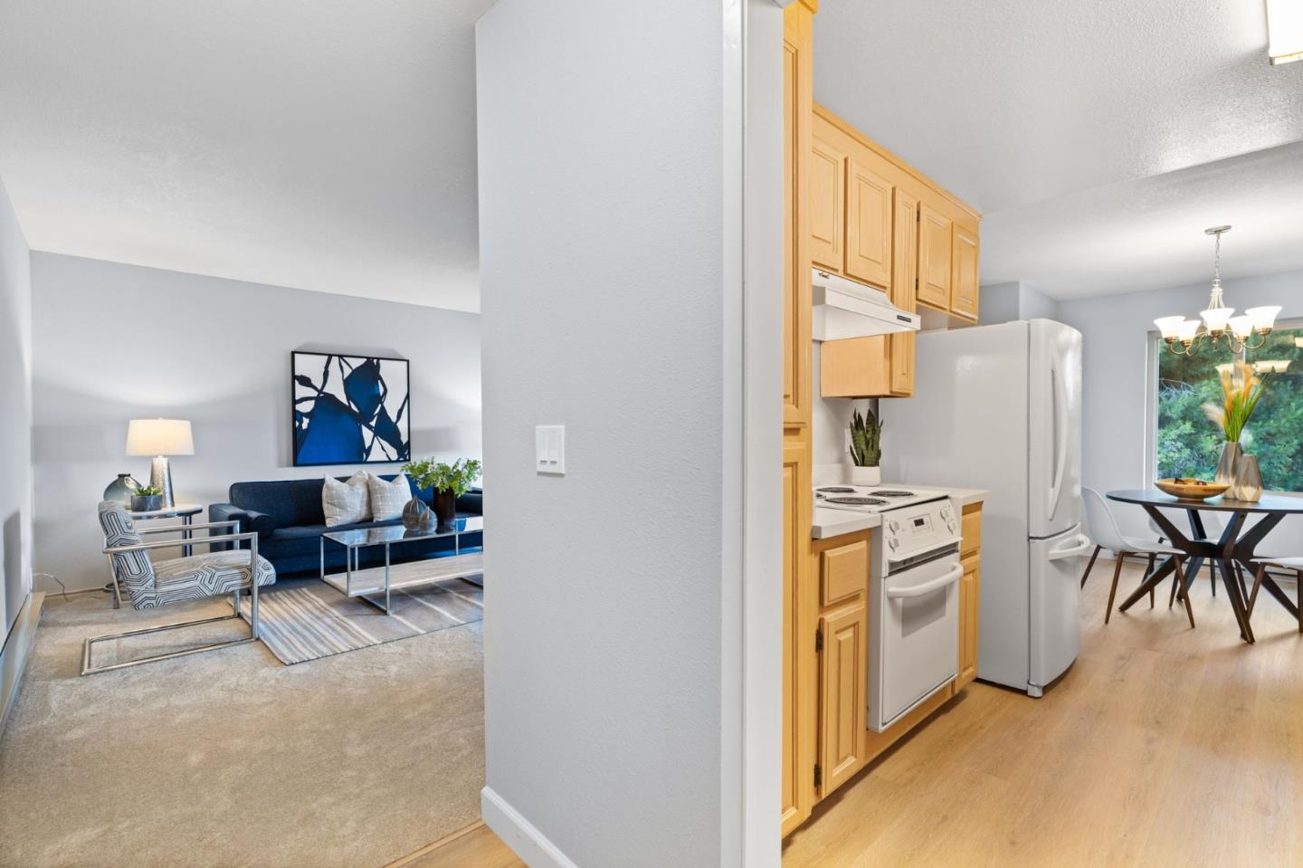 Detail Gallery Image 6 of 33 For 264 N Whisman Rd #26,  Mountain View,  CA 94043 - 2 Beds | 1 Baths