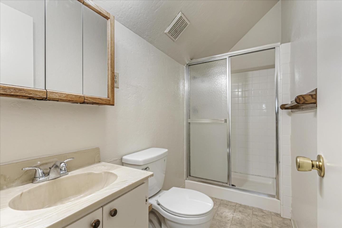 Detail Gallery Image 6 of 12 For 548 Leland Ave, San Jose,  CA 95128 - 3 Beds | 2 Baths