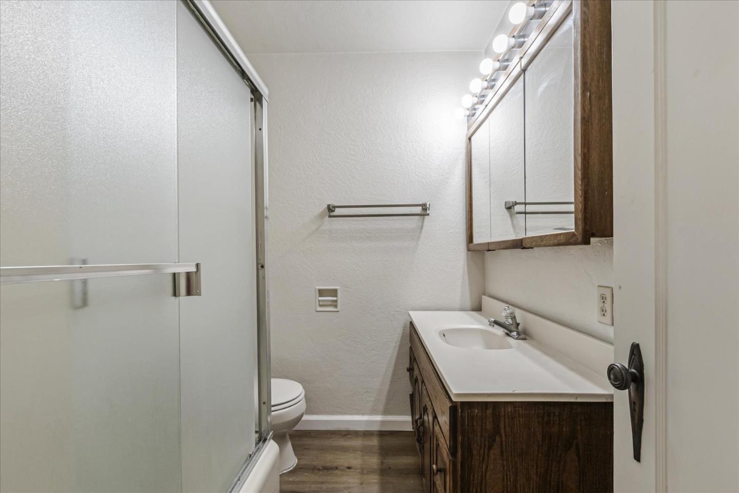 Detail Gallery Image 8 of 12 For 548 Leland Ave, San Jose,  CA 95128 - 3 Beds | 2 Baths