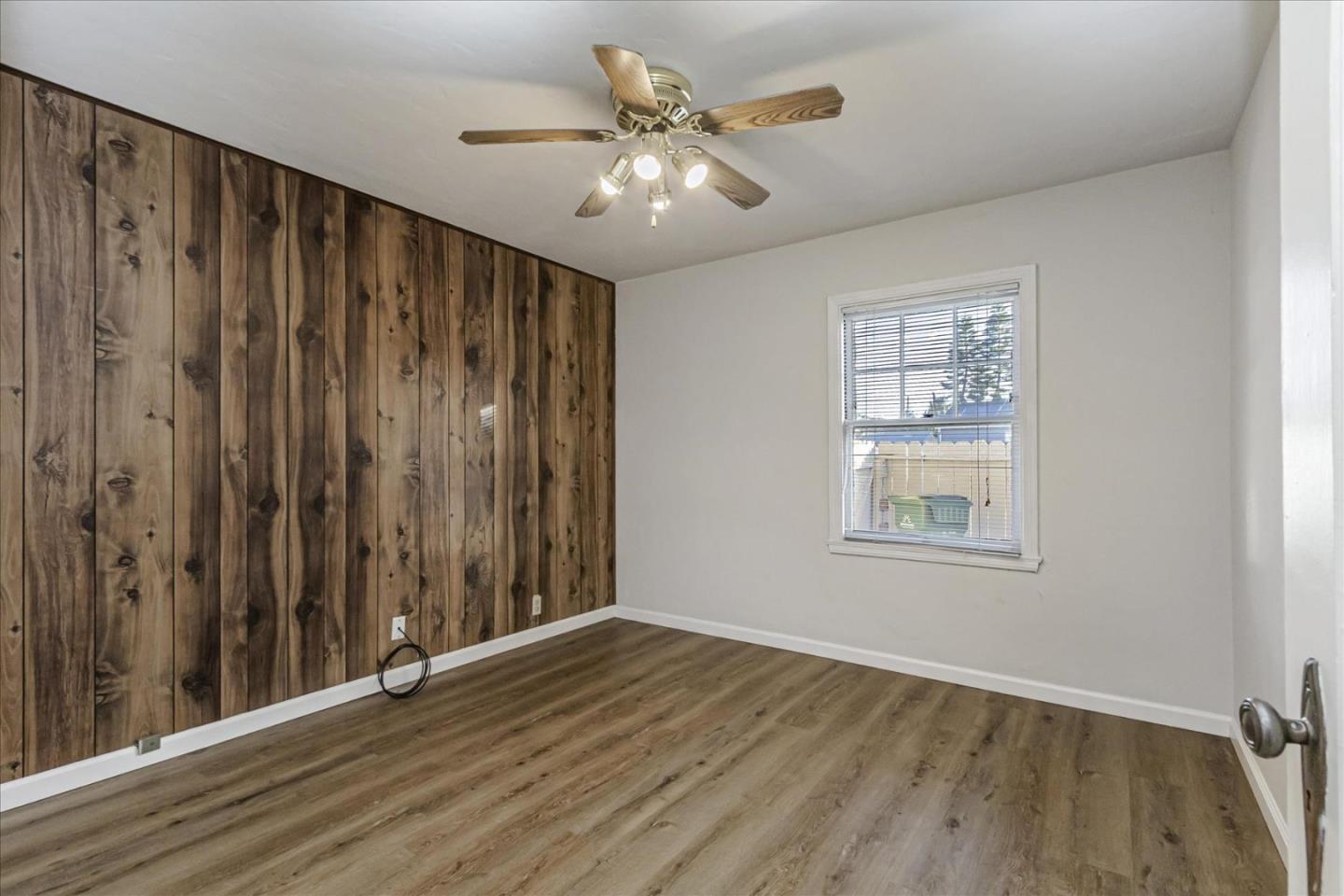 Detail Gallery Image 9 of 12 For 548 Leland Ave, San Jose,  CA 95128 - 3 Beds | 2 Baths
