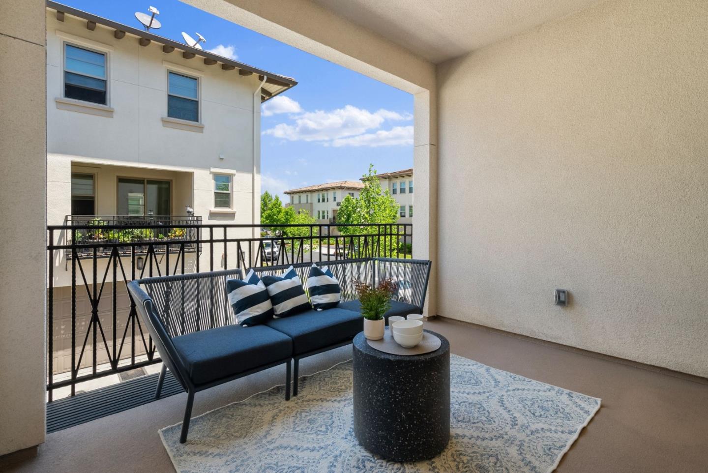 Detail Gallery Image 31 of 39 For 996 Cassia Pl, San Jose,  CA 95131 - 4 Beds | 3/1 Baths