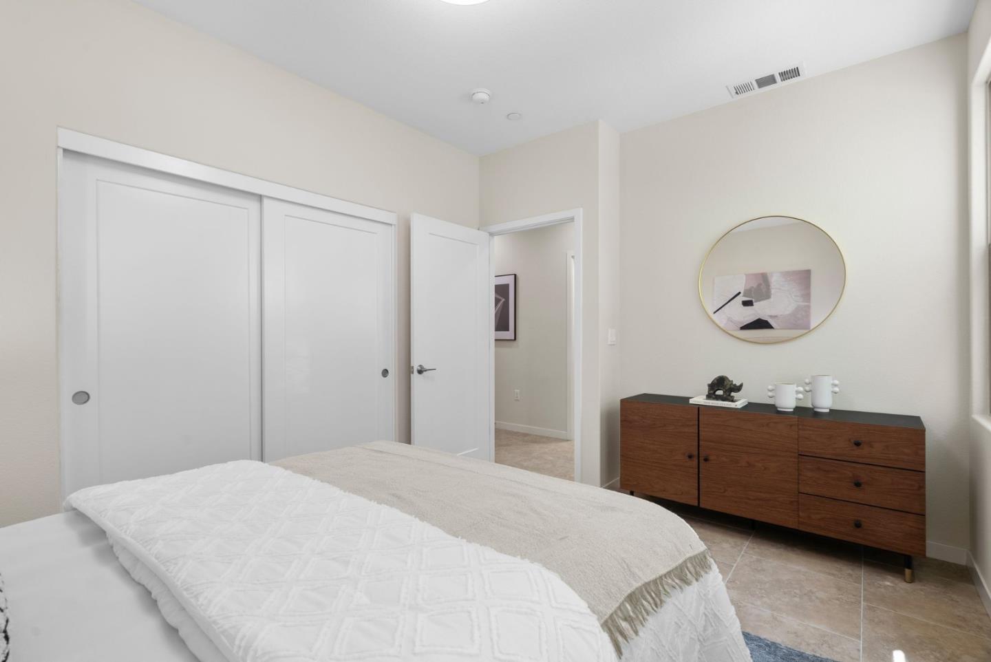 Detail Gallery Image 6 of 39 For 996 Cassia Pl, San Jose,  CA 95131 - 4 Beds | 3/1 Baths