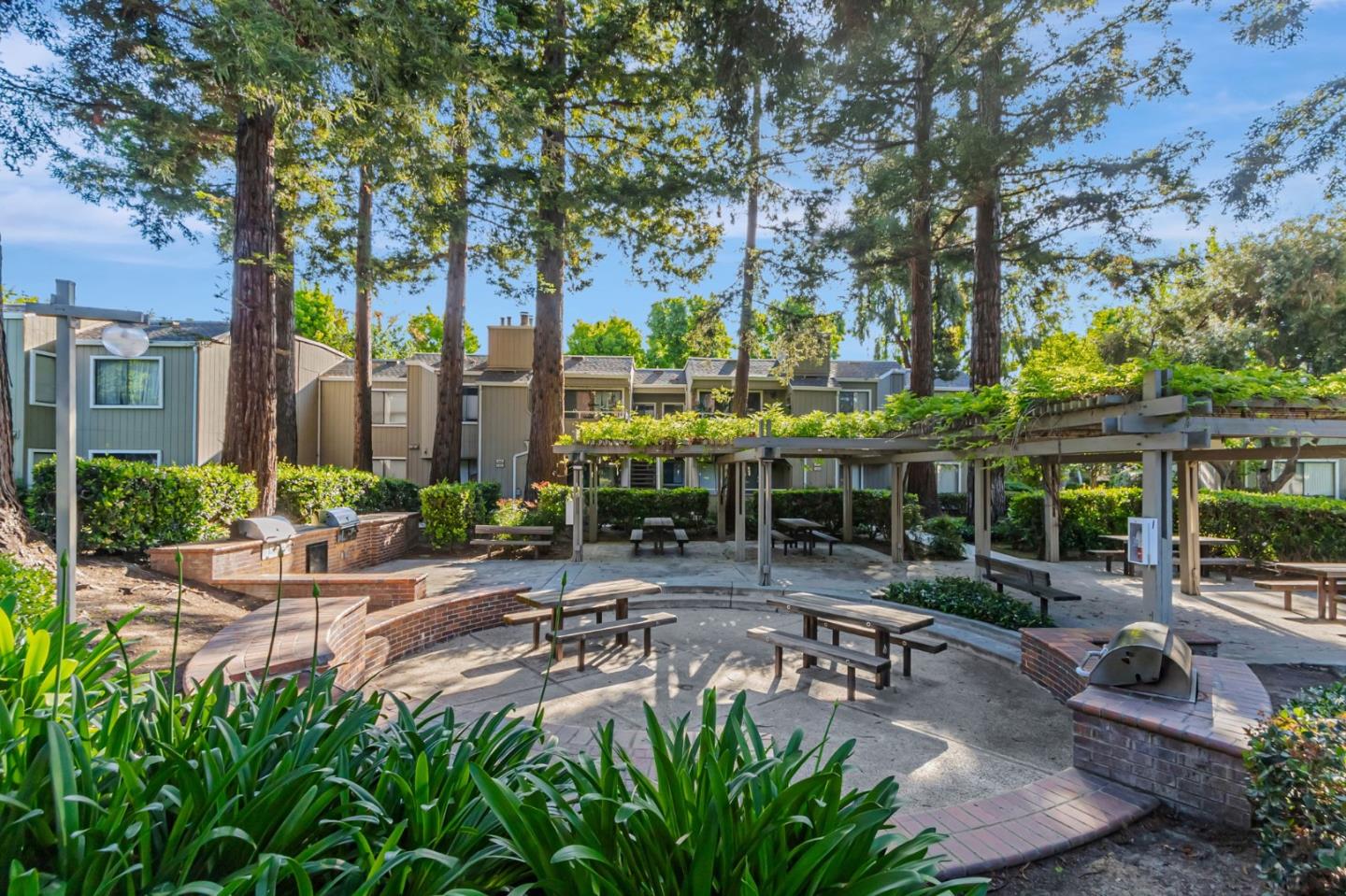 Detail Gallery Image 37 of 41 For 1718 Braddock Ct, San Jose,  CA 95125 - 2 Beds | 1 Baths