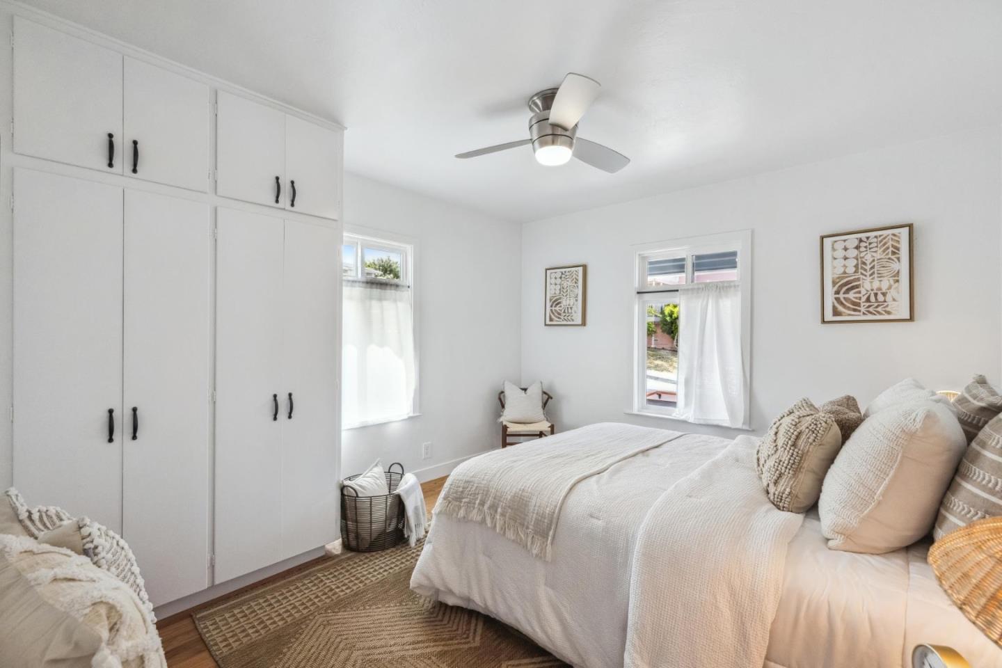 Detail Gallery Image 10 of 39 For 461 Dickman Ave, Monterey,  CA 93940 - 3 Beds | 2 Baths
