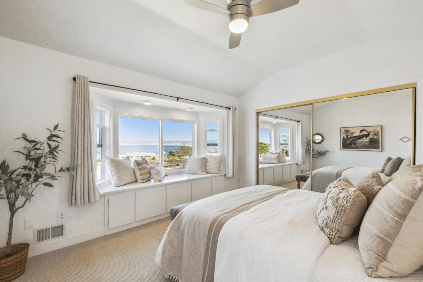 Detail Gallery Image 24 of 39 For 461 Dickman Ave, Monterey,  CA 93940 - 3 Beds | 2 Baths