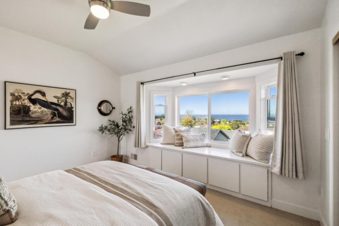 Detail Gallery Image 25 of 39 For 461 Dickman Ave, Monterey,  CA 93940 - 3 Beds | 2 Baths