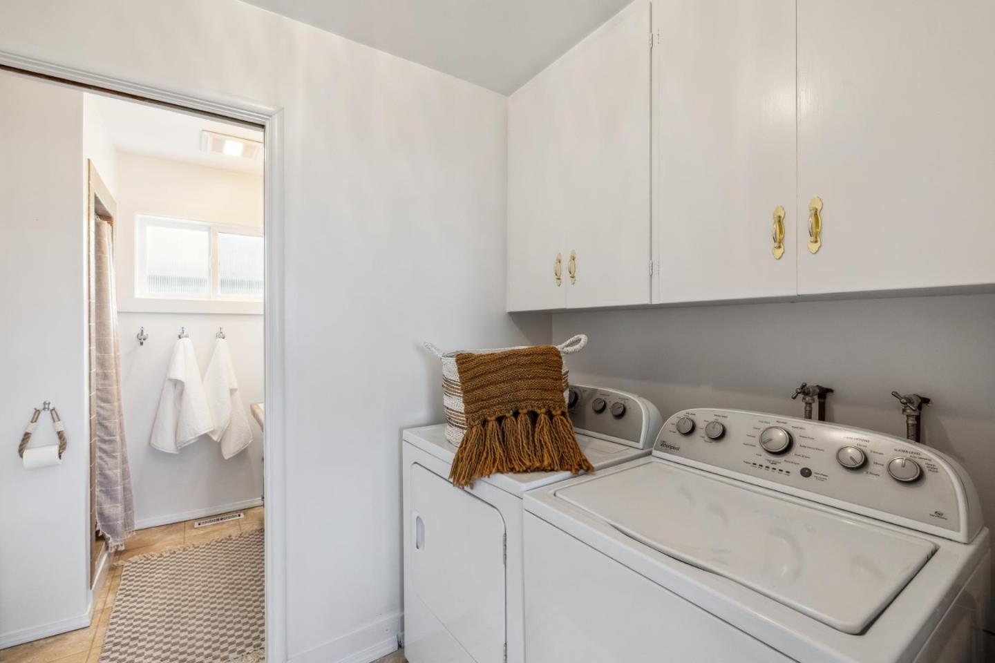Detail Gallery Image 29 of 39 For 461 Dickman Ave, Monterey,  CA 93940 - 3 Beds | 2 Baths
