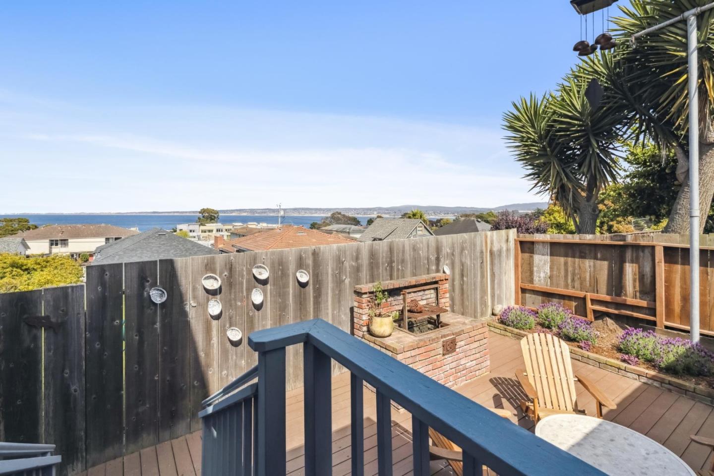 Detail Gallery Image 32 of 39 For 461 Dickman Ave, Monterey,  CA 93940 - 3 Beds | 2 Baths