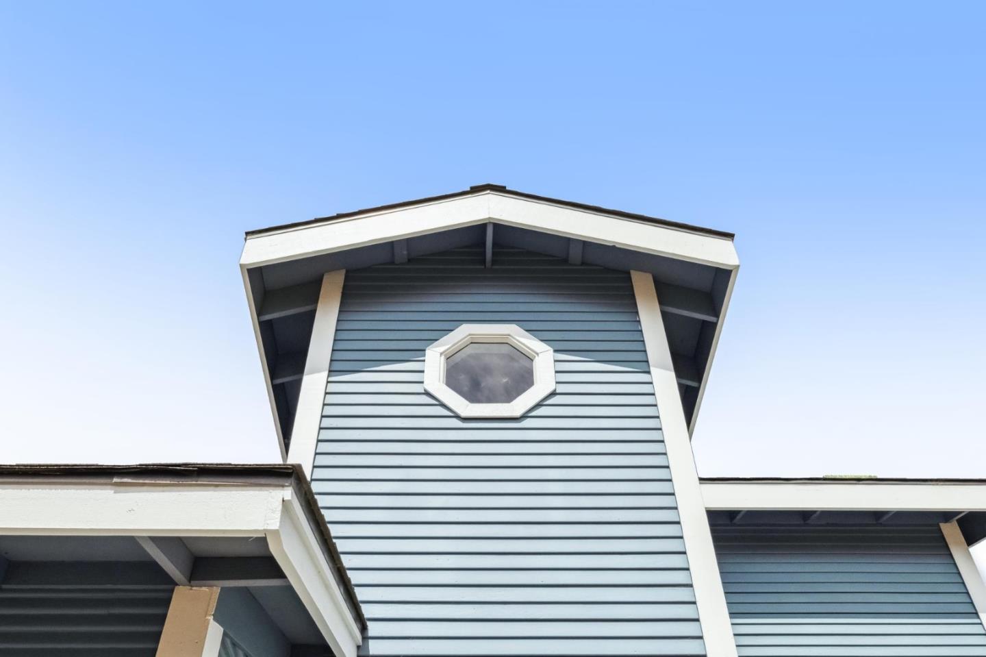 Detail Gallery Image 5 of 39 For 461 Dickman Ave, Monterey,  CA 93940 - 3 Beds | 2 Baths