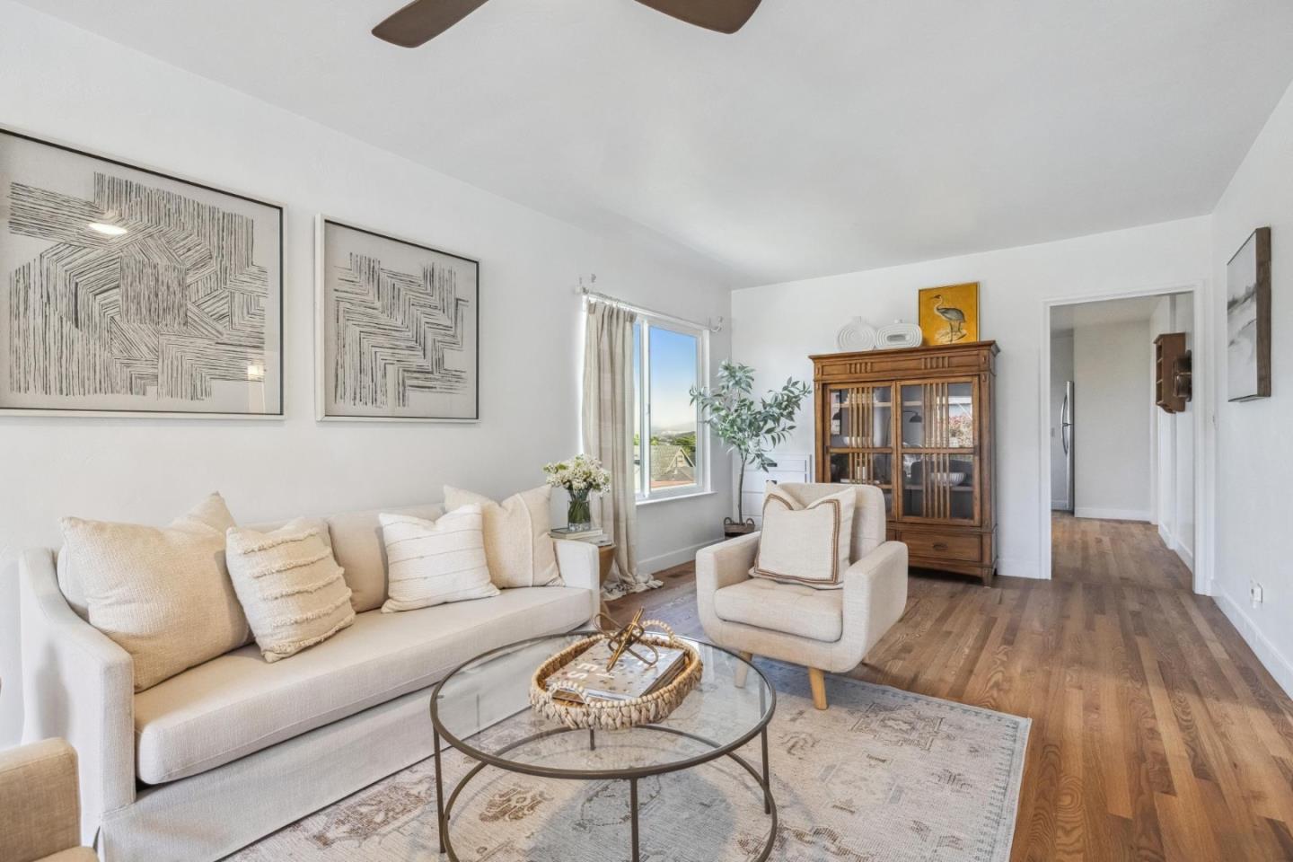 Detail Gallery Image 6 of 39 For 461 Dickman Ave, Monterey,  CA 93940 - 3 Beds | 2 Baths