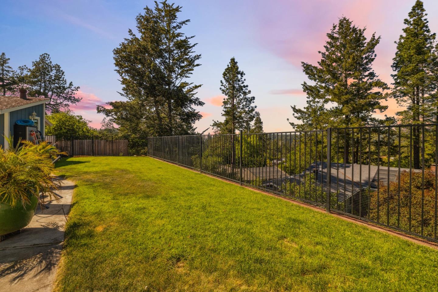 Detail Gallery Image 80 of 93 For 112 Alto Sol Ct, Scotts Valley,  CA 95066 - 4 Beds | 3 Baths