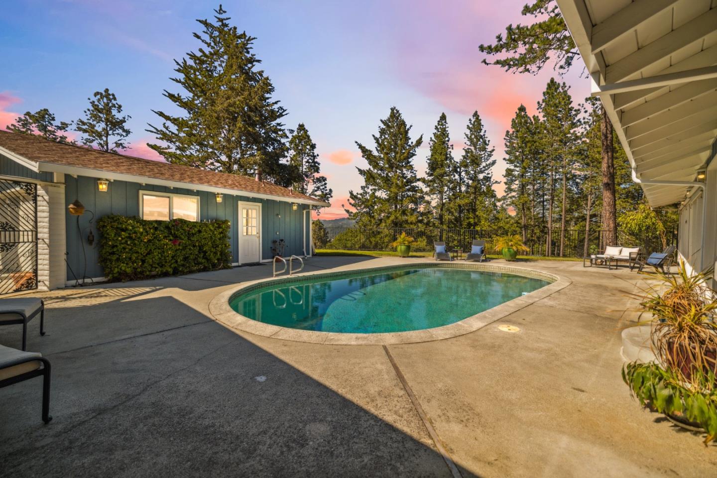 Detail Gallery Image 82 of 93 For 112 Alto Sol Ct, Scotts Valley,  CA 95066 - 4 Beds | 3 Baths