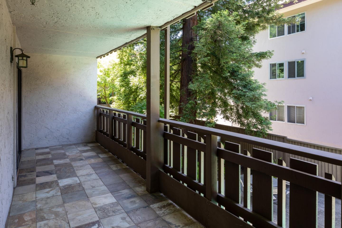 Detail Gallery Image 12 of 15 For 101 2nd St #2,  Los Altos,  CA 94022 - 1 Beds | 1 Baths