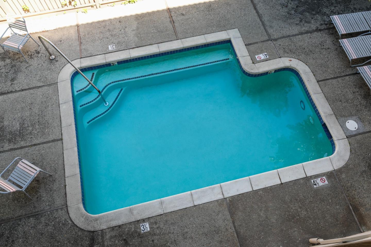 Detail Gallery Image 14 of 15 For 101 2nd St #2,  Los Altos,  CA 94022 - 1 Beds | 1 Baths