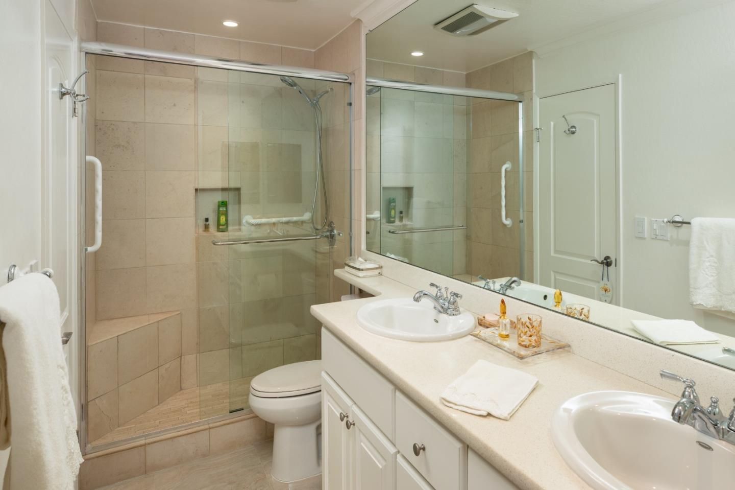 Detail Gallery Image 9 of 15 For 101 2nd St #2,  Los Altos,  CA 94022 - 1 Beds | 1 Baths