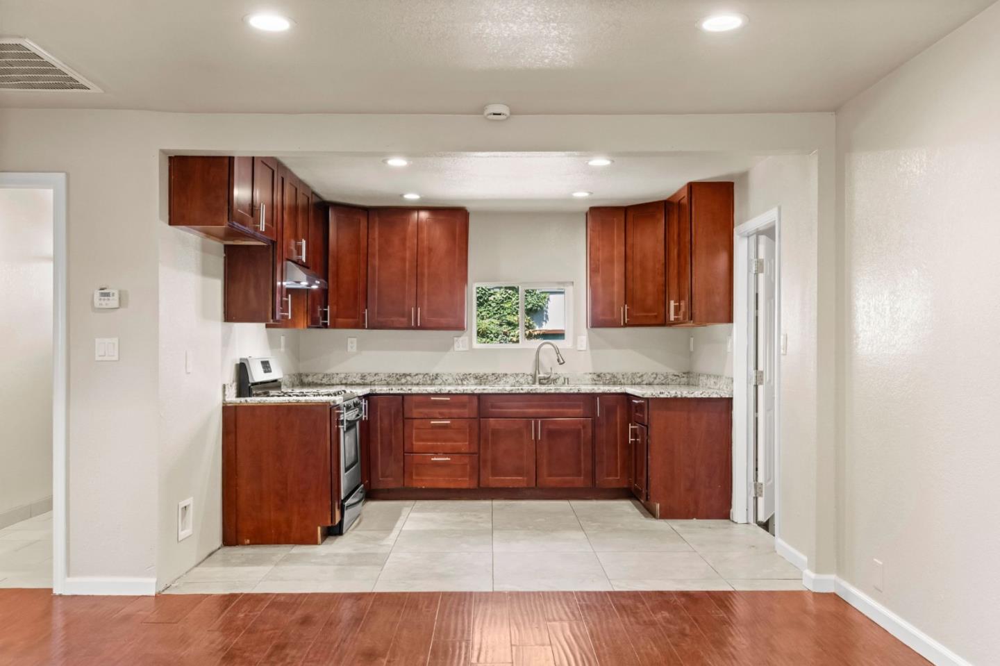 Detail Gallery Image 8 of 51 For 1301 Carver Rd, Modesto,  CA 95350 - – Beds | – Baths