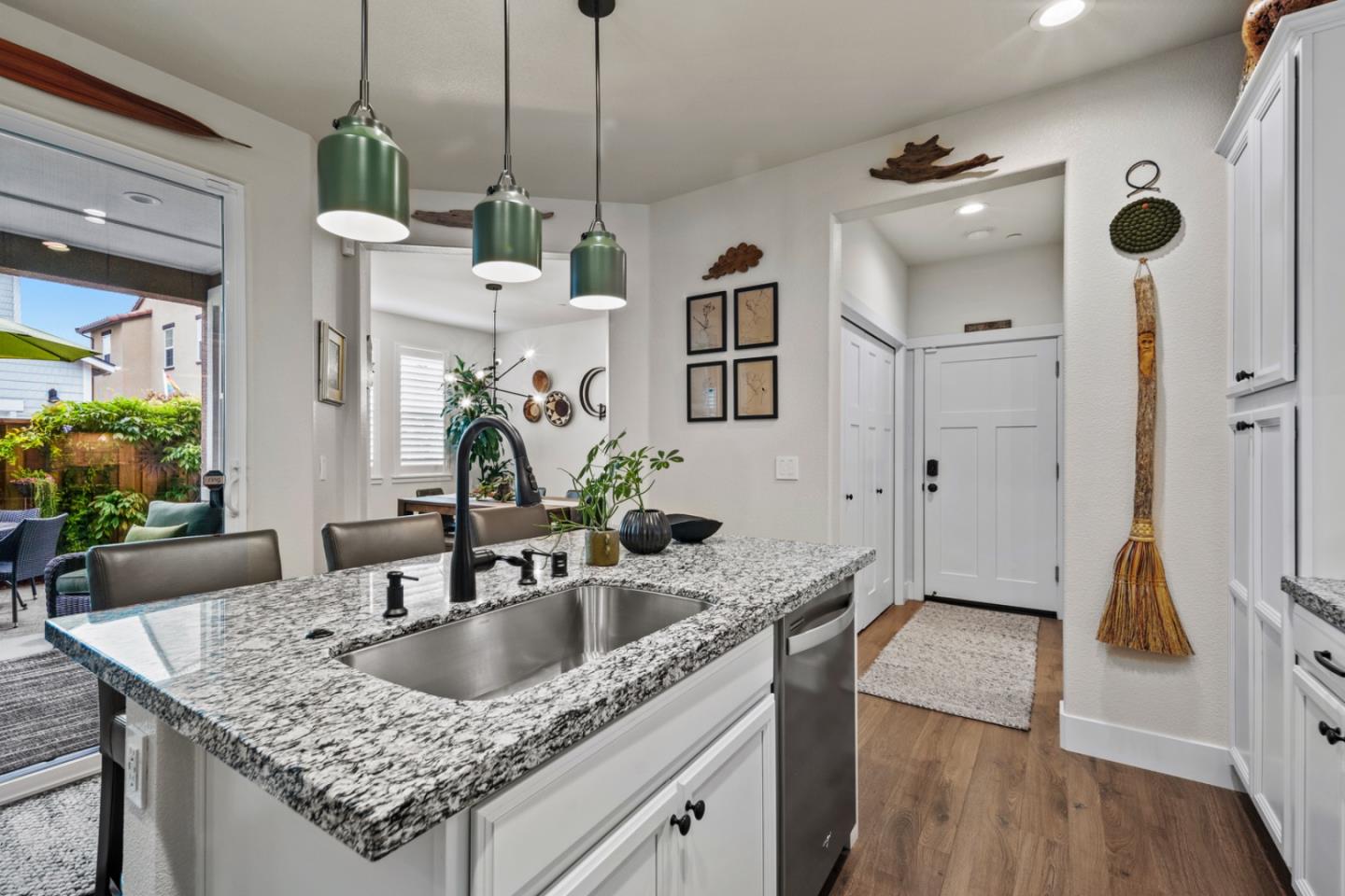 Detail Gallery Image 11 of 41 For 18938 Kilpatrick Ln, East Garrison,  CA 93933 - 3 Beds | 2/1 Baths