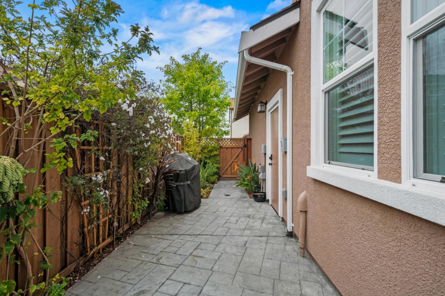 Detail Gallery Image 36 of 41 For 18938 Kilpatrick Ln, East Garrison,  CA 93933 - 3 Beds | 2/1 Baths