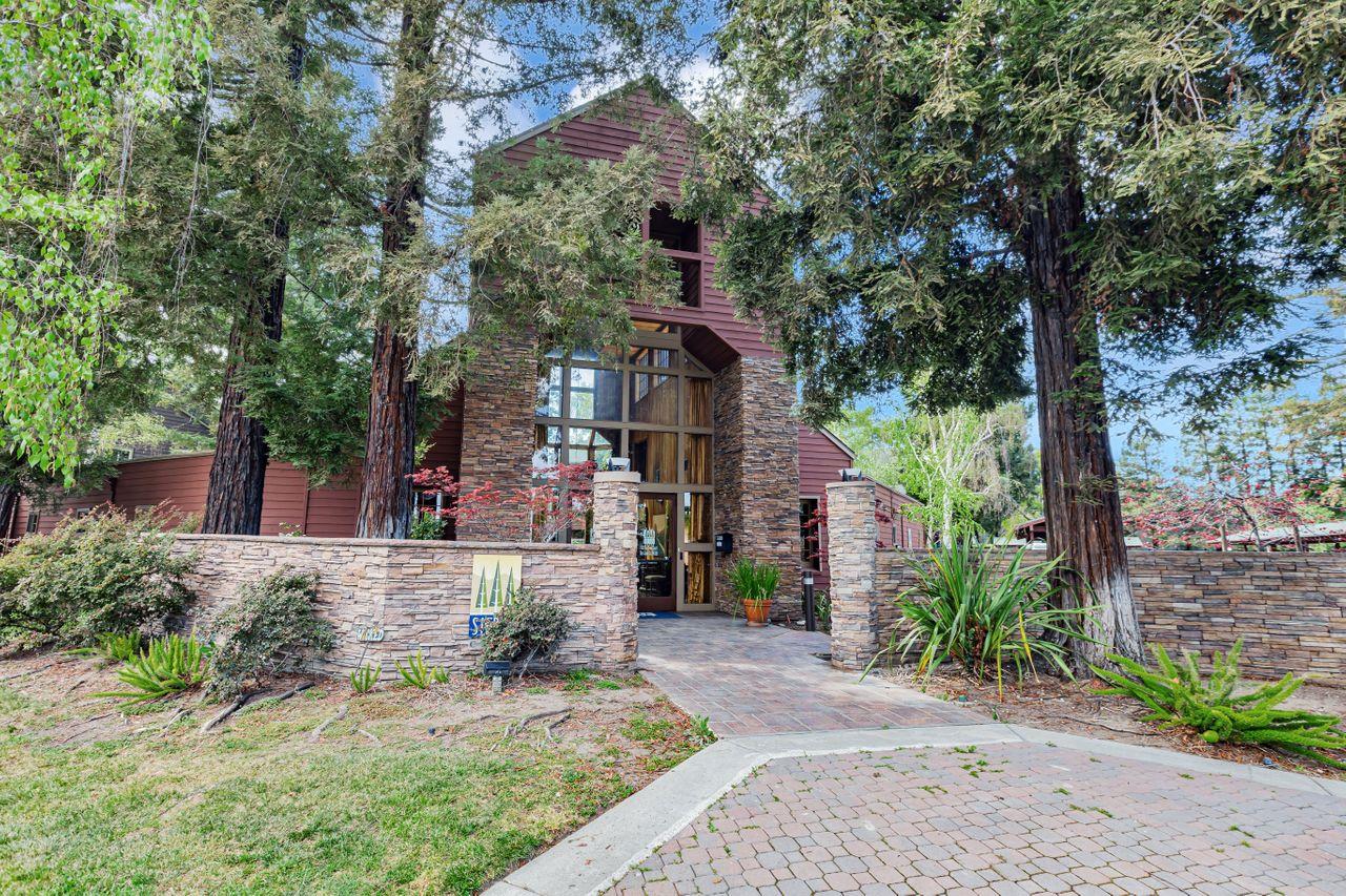 Detail Gallery Image 30 of 43 For 1114 Yarwood Ct, San Jose,  CA 95128 - 1 Beds | 1 Baths