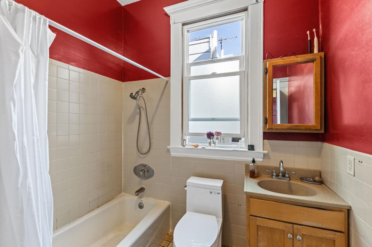 Detail Gallery Image 44 of 74 For 1750-1752 Leavenworth St, San Francisco,  CA 94109 - – Beds | – Baths