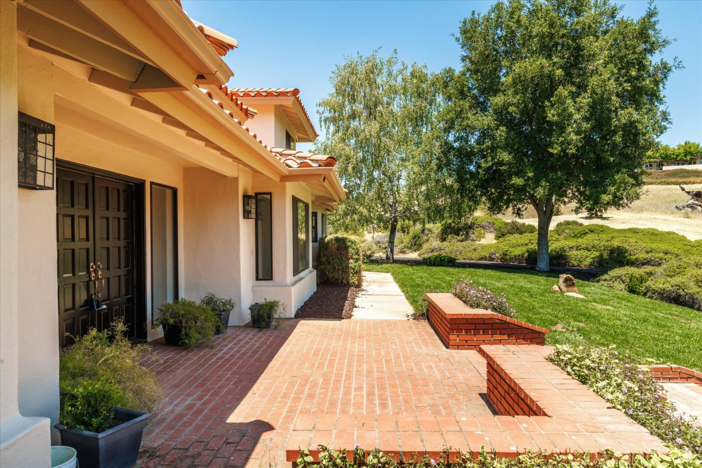Detail Gallery Image 12 of 43 For 9400 Corriente Rd, Atascadero,  CA 93422 - 4 Beds | 3 Baths