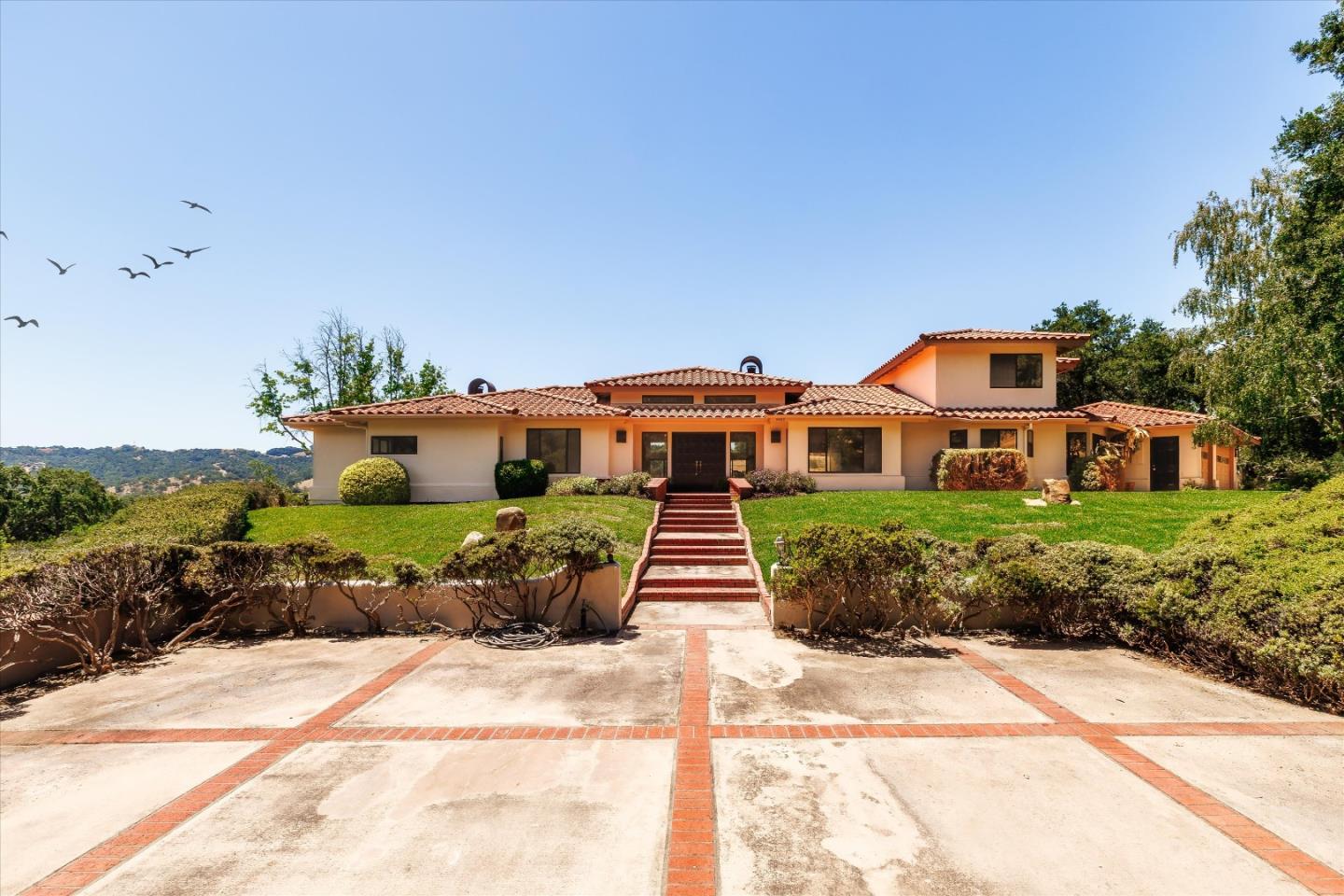 Detail Gallery Image 13 of 43 For 9400 Corriente Rd, Atascadero,  CA 93422 - 4 Beds | 3 Baths