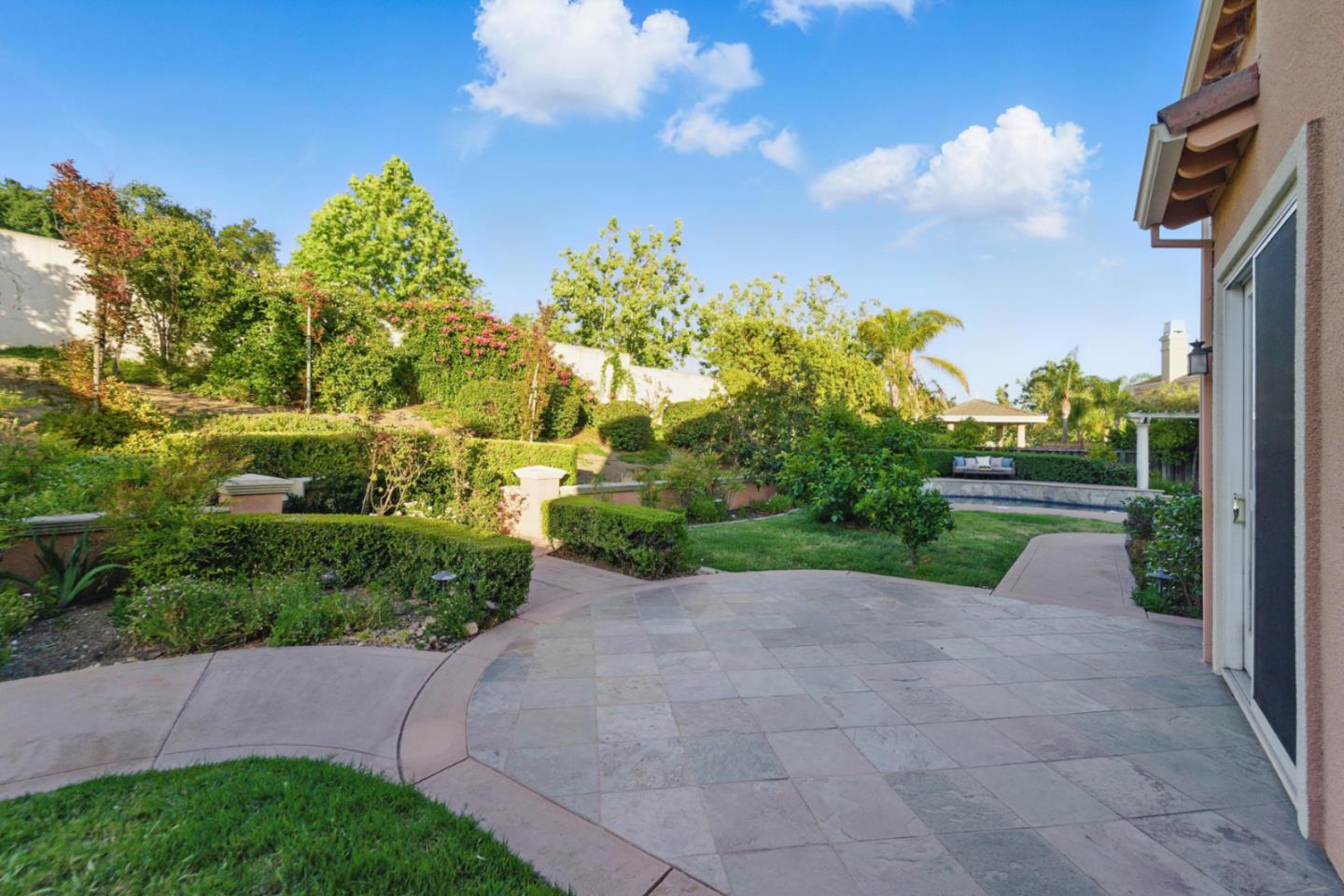 Detail Gallery Image 67 of 77 For 4769 Whitetail Ln, San Jose,  CA 95138 - 6 Beds | 3/1 Baths